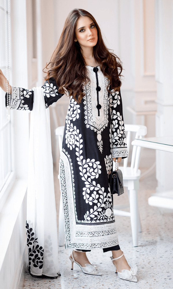 Embroidered Lawn Unstitched 3pc Suit