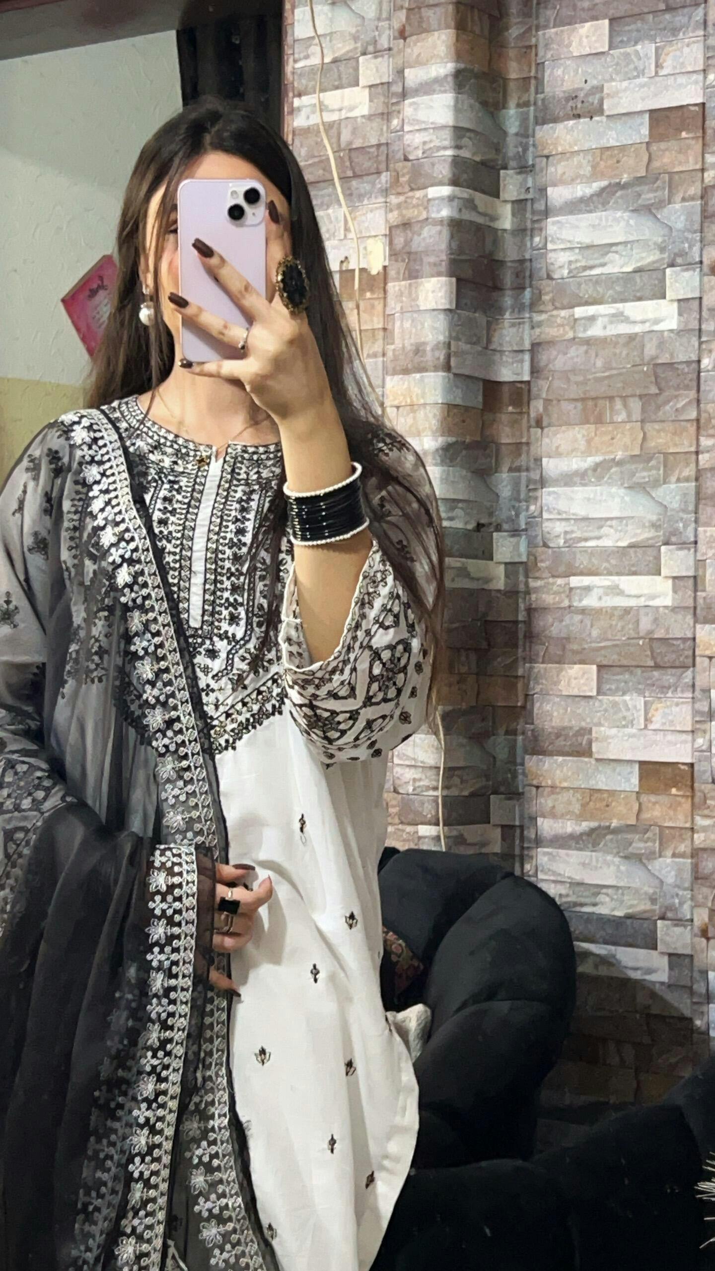 Embroidered Cotton Fabric off-white Stitched Suit with Organza Dupatta